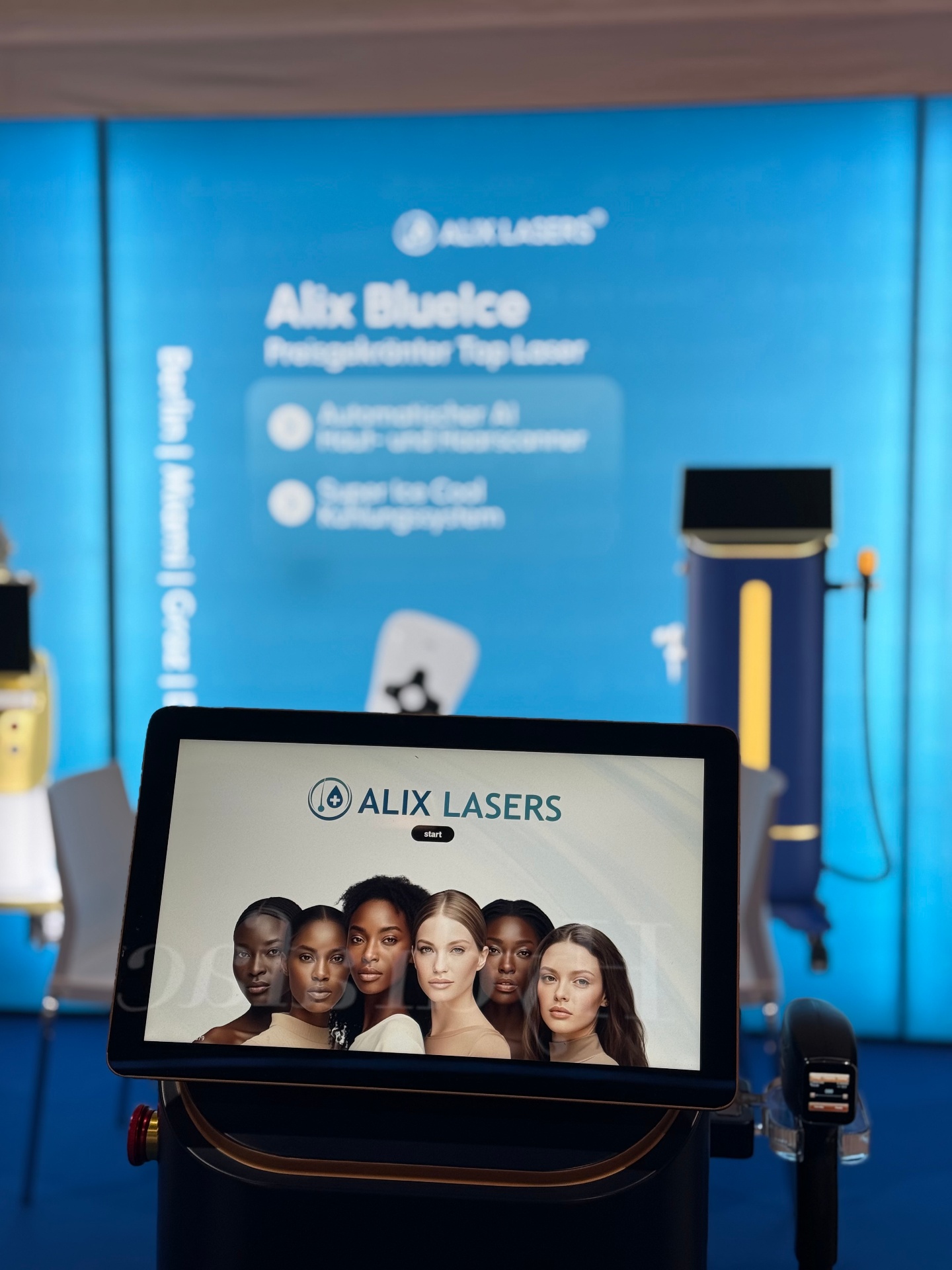 Alix BlueIce auf Fachmesse